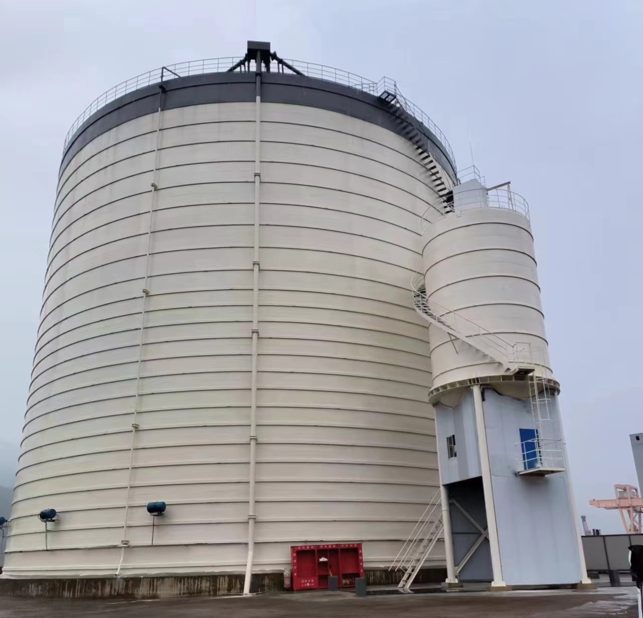 广东10万吨水泥钢板库